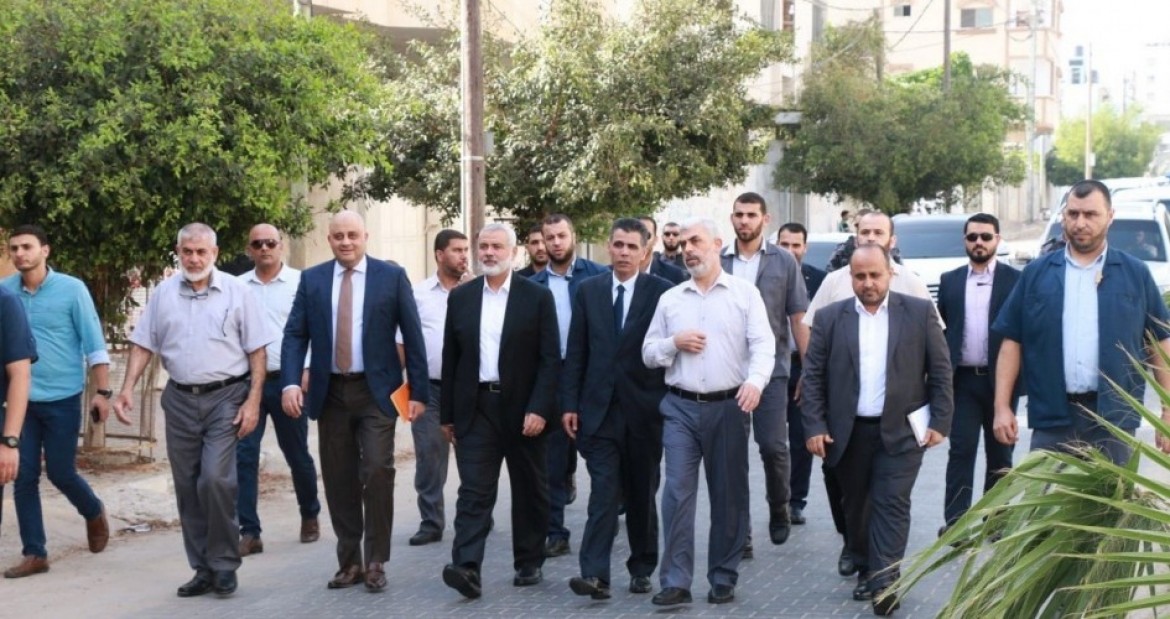 الوفد المصري مع قادة حماس