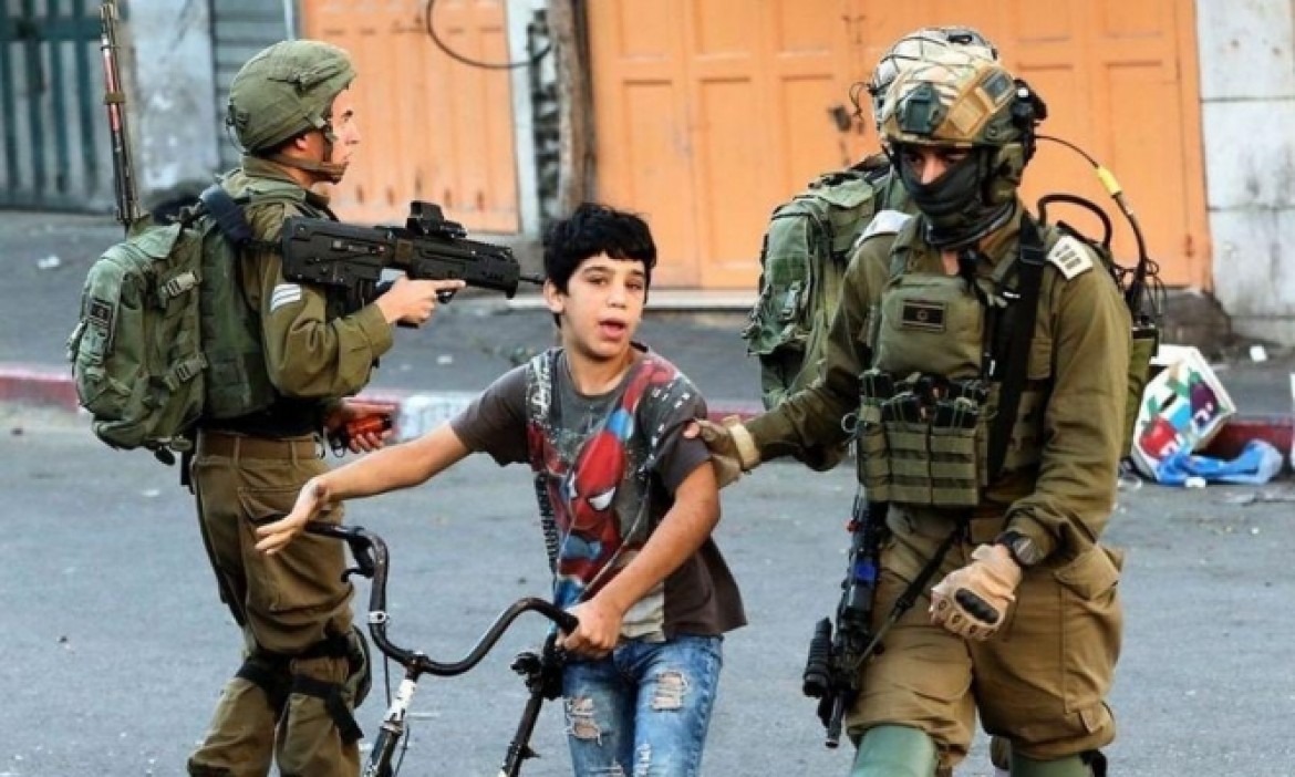 اعتقال الأطفال