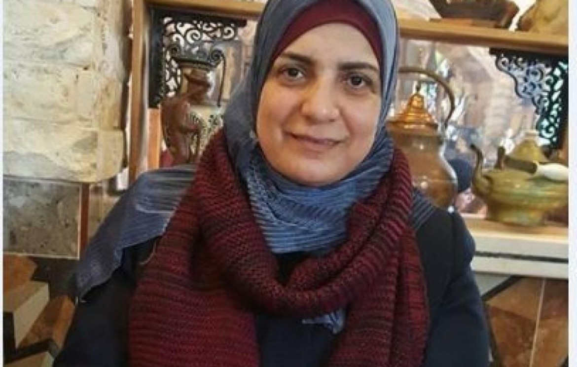 الأسيرة منى قعدان