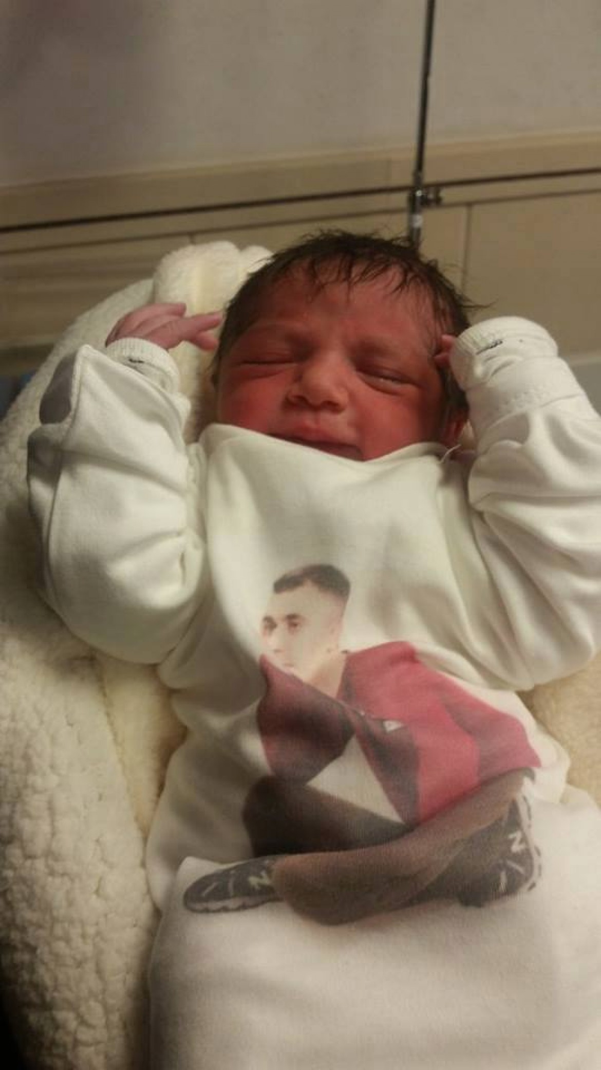 702767_10153290552984135_1878829902_n