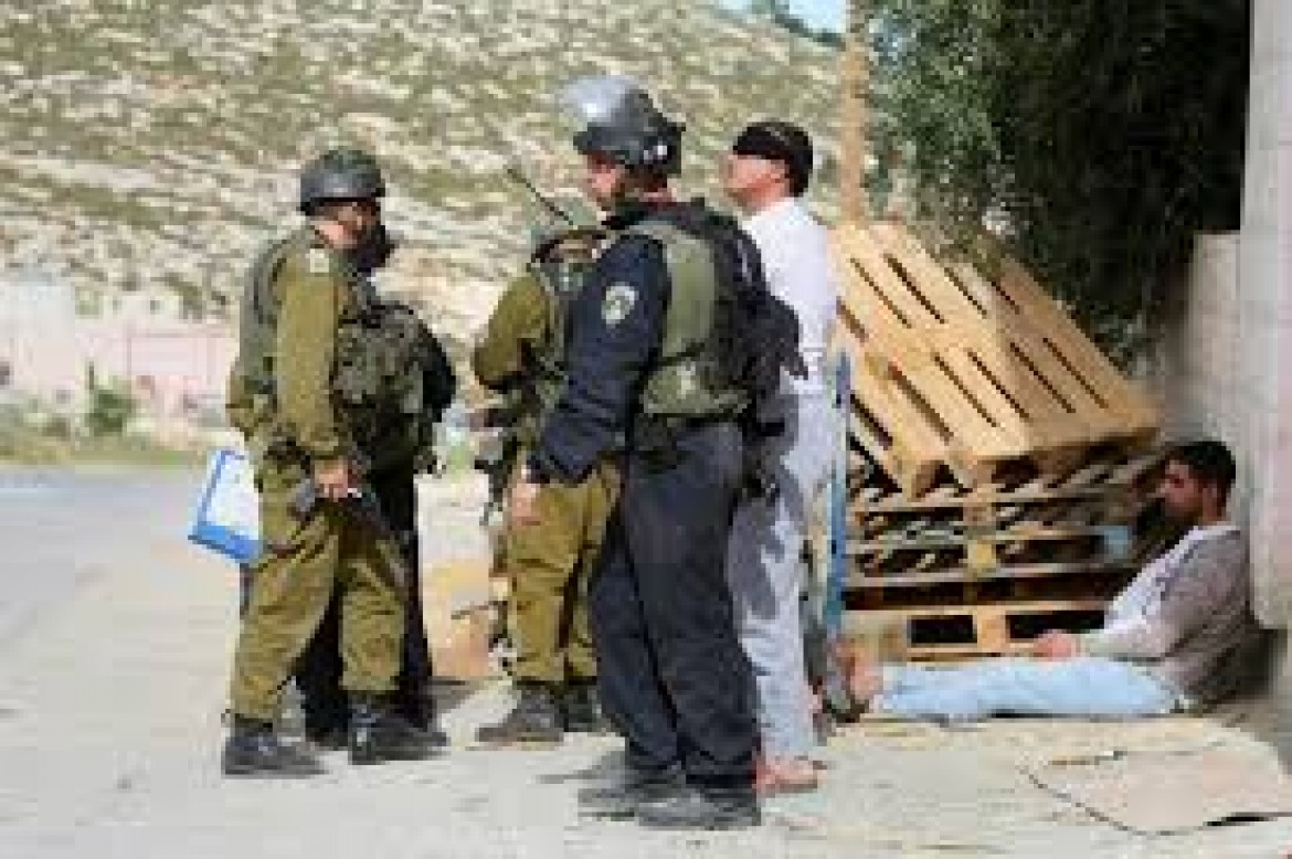 الاحتلال يعتقل والد الشهيد أبو غنام من الطور