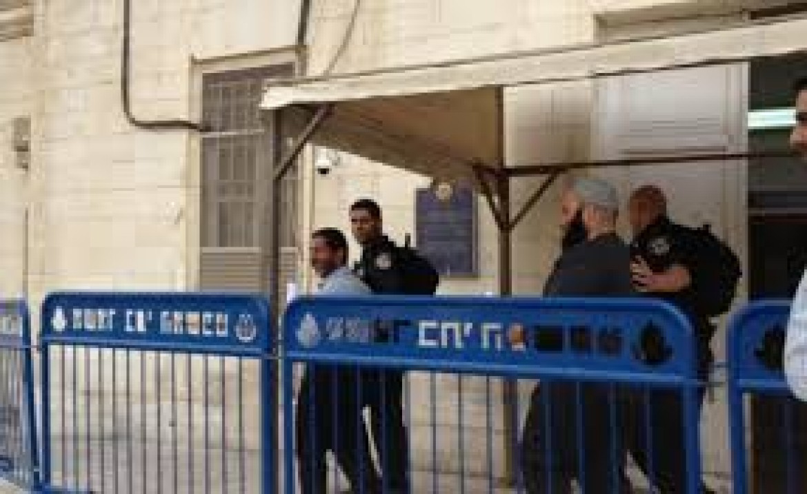 الحكم على مقدسيين وتمديد توقيف آخرين