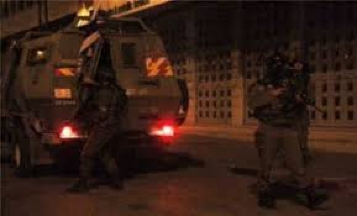 الاحتلال يعتقل شابين بنابلس