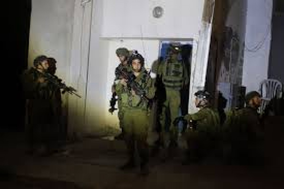 الاحتلال يعتقل 23 مواطنا بالضّفة الغربية