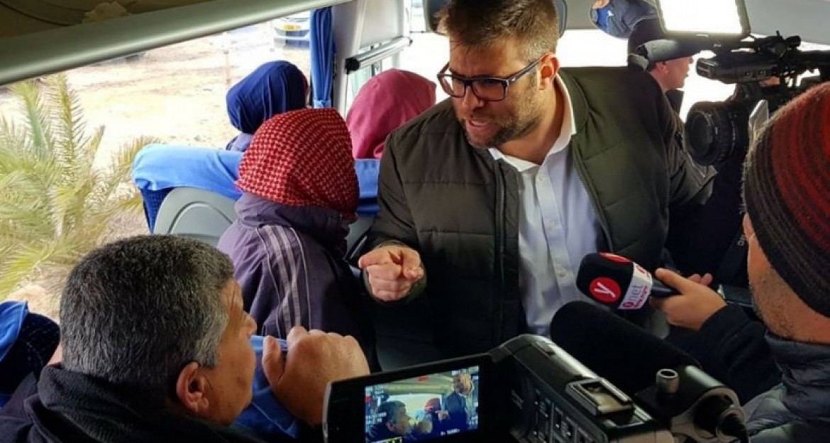 اعتداء حازان على اهالي الأسرى