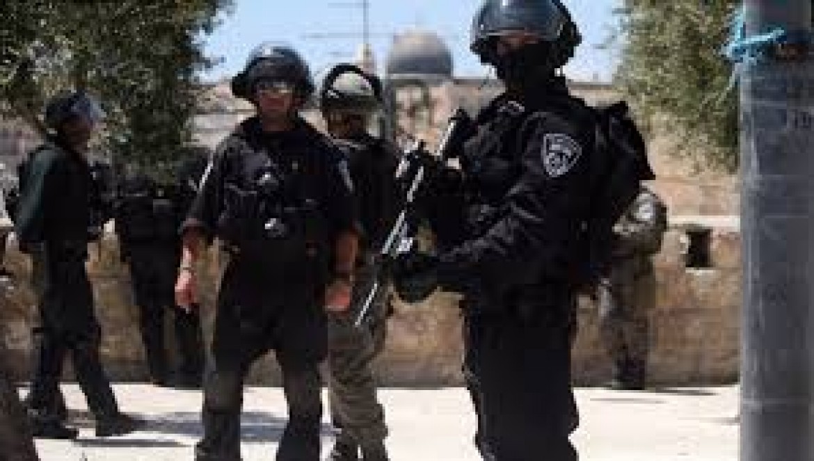 الاحتلال يقتحم العيسوية ويعتقل 3 مقدسيين