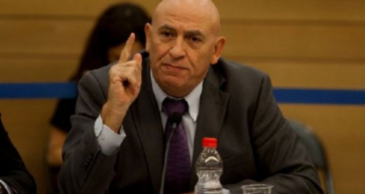 الاحتلال ينظر باستئناف ضد رفع الإقامة الجبرية عن غطّاس