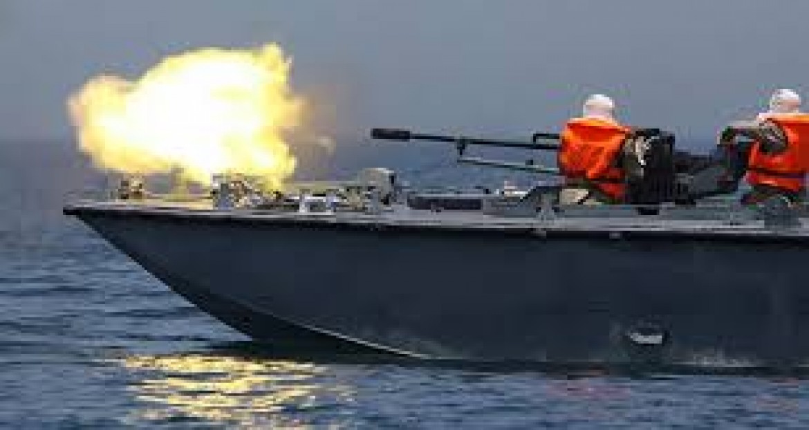 زوارق الاحتلال تستهدف قوارب الصيادين شمال القطاع