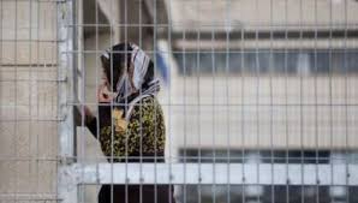 13 أم أسيرة تُحرم من فرحة العيد مع أبنائها