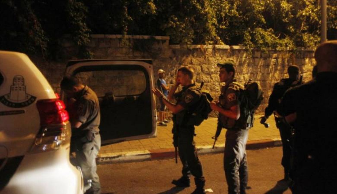 حملة اعتقالات شرسة بالضفة المحتلة تطال 27 مواطنًا