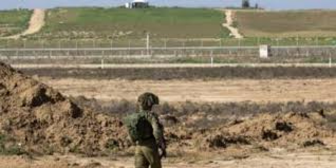 الاحتلال يعلن اعتقاله لفلسطيني قرب السياج جنوبي القطاع