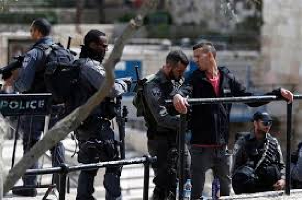 اعتقال ثلاثة شبان وفتى من القدس المحتلة