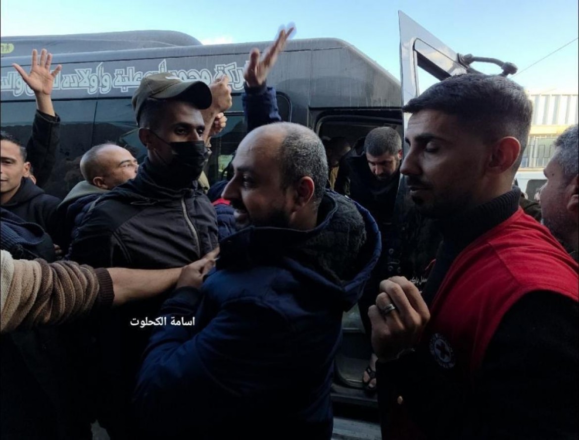 الاحتلال يفرج عن 8 أسرى من قطاع غزة