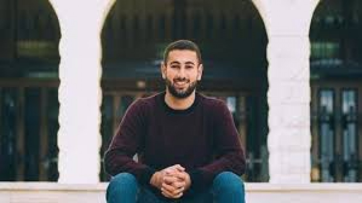 النائب القرعاوي يحمل الاحتلال المسؤولية عن حياة الأسير حسن