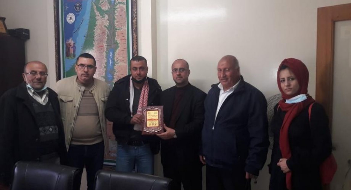 إذاعة صوت الأسرى تستقبل وفداً من مركز حنظلة