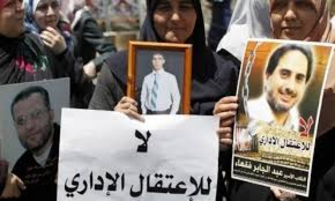 47 أمر اعتقال إداري لأسرى بينهم نائب