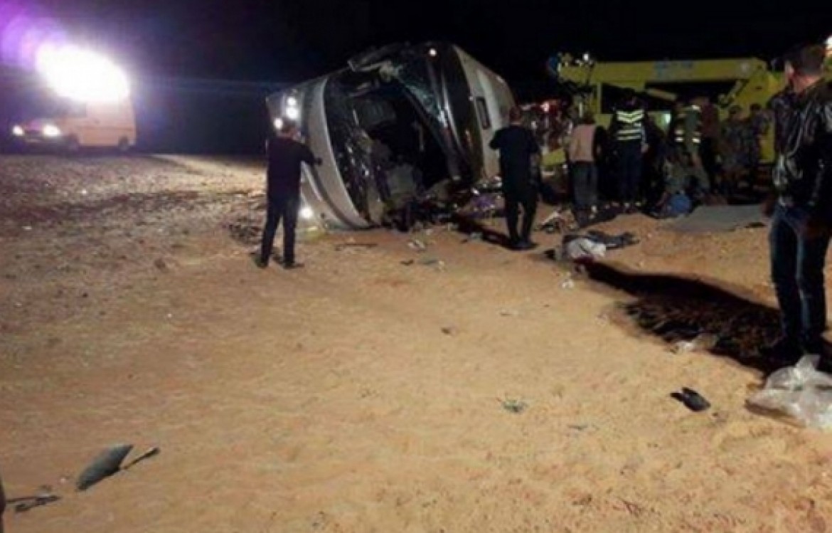 c98f9d0735b512984a27854298cb79c6_L