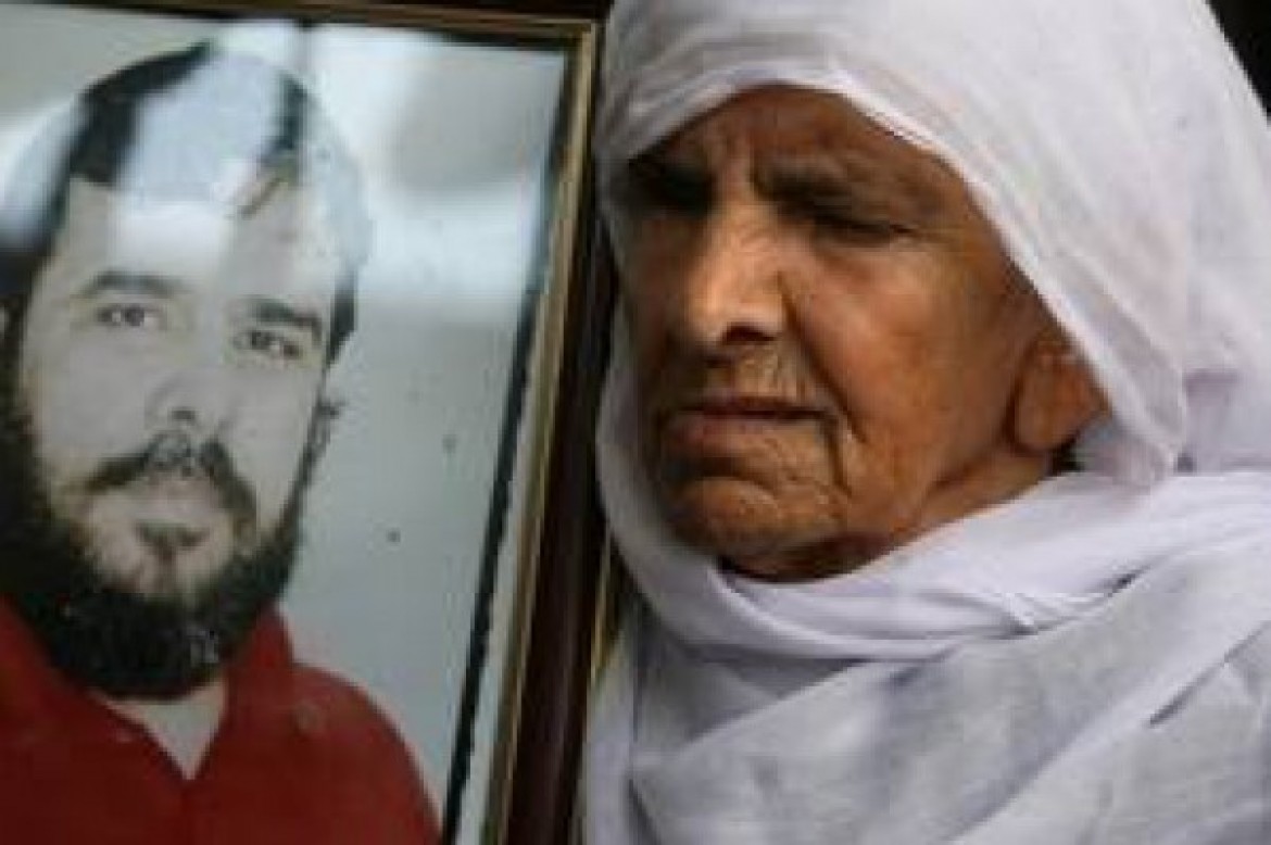 الأسير فارس بارود