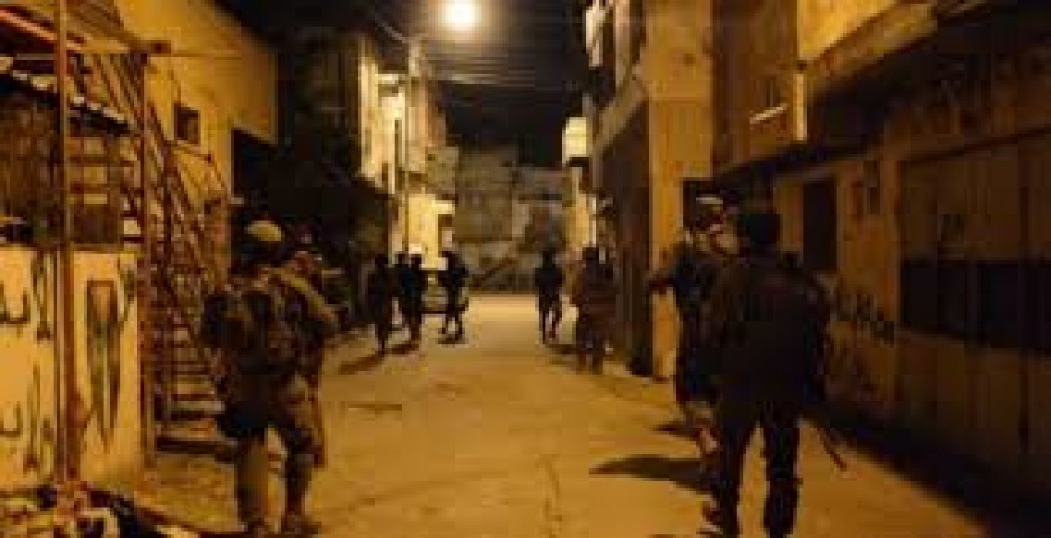 مداهمات واعتقال مواطن بنابلس