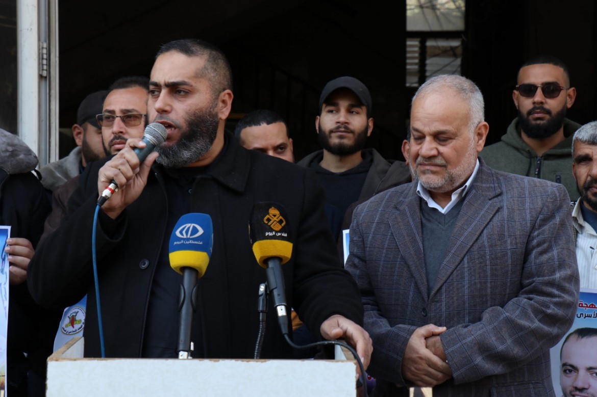 مهجة القدس تنظم وقفة دعم وإسناد للأسير المجاهد خليل عووادة