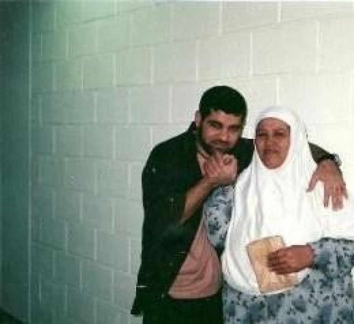 الأسير المريض سامي أبو دياك