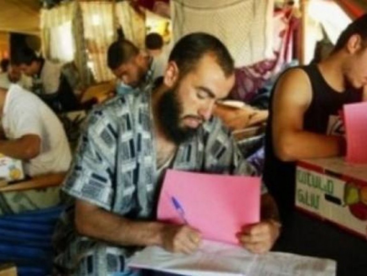 بدء استقبال طلبات التقدم لامتحان للأسرى