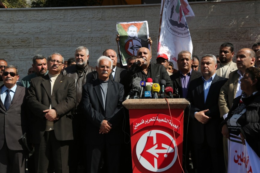 جنازة رمزية للشهيد عمر النايف بغزة ‫(29614476)‬ ‫‬