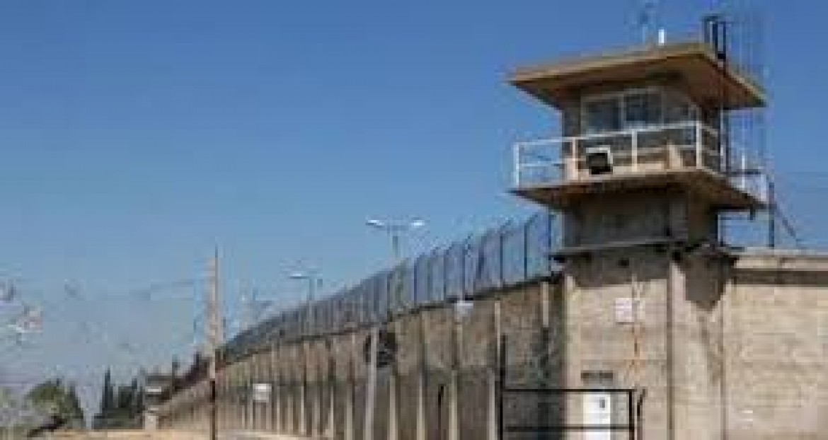 اقتحام سجن نفحة