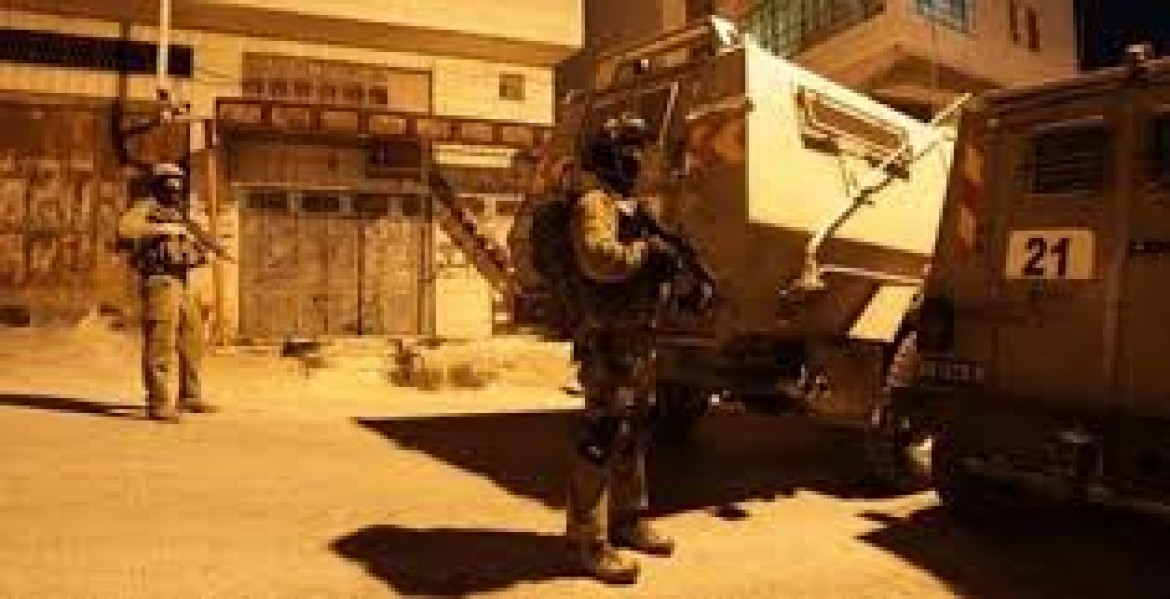 الاحتلال يعتقل 7 مواطنين