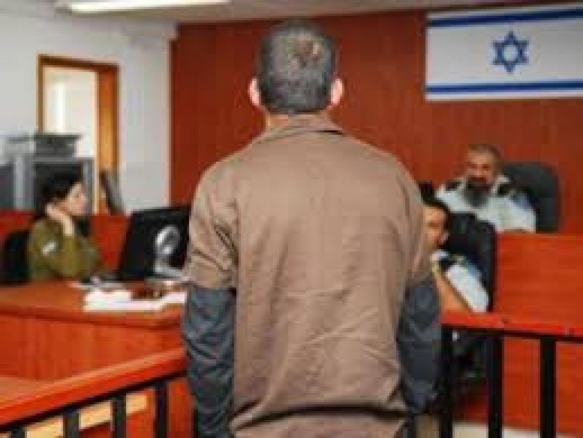 الحكم على أسير جريح من مخيم جنين