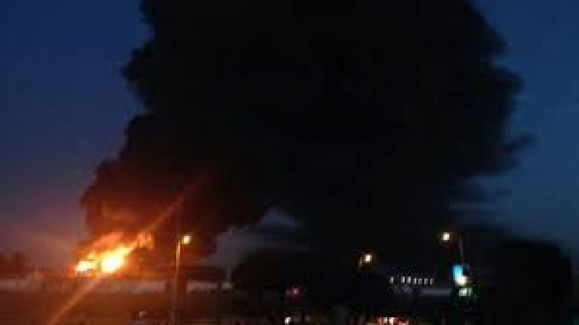 استشهاد طفل وإصابة شقيقيه بسلسلة غارات على غزة