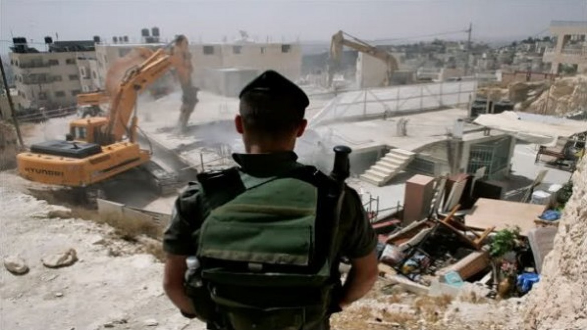 الاحتلال يوزع اوامر هدم في سلوان
