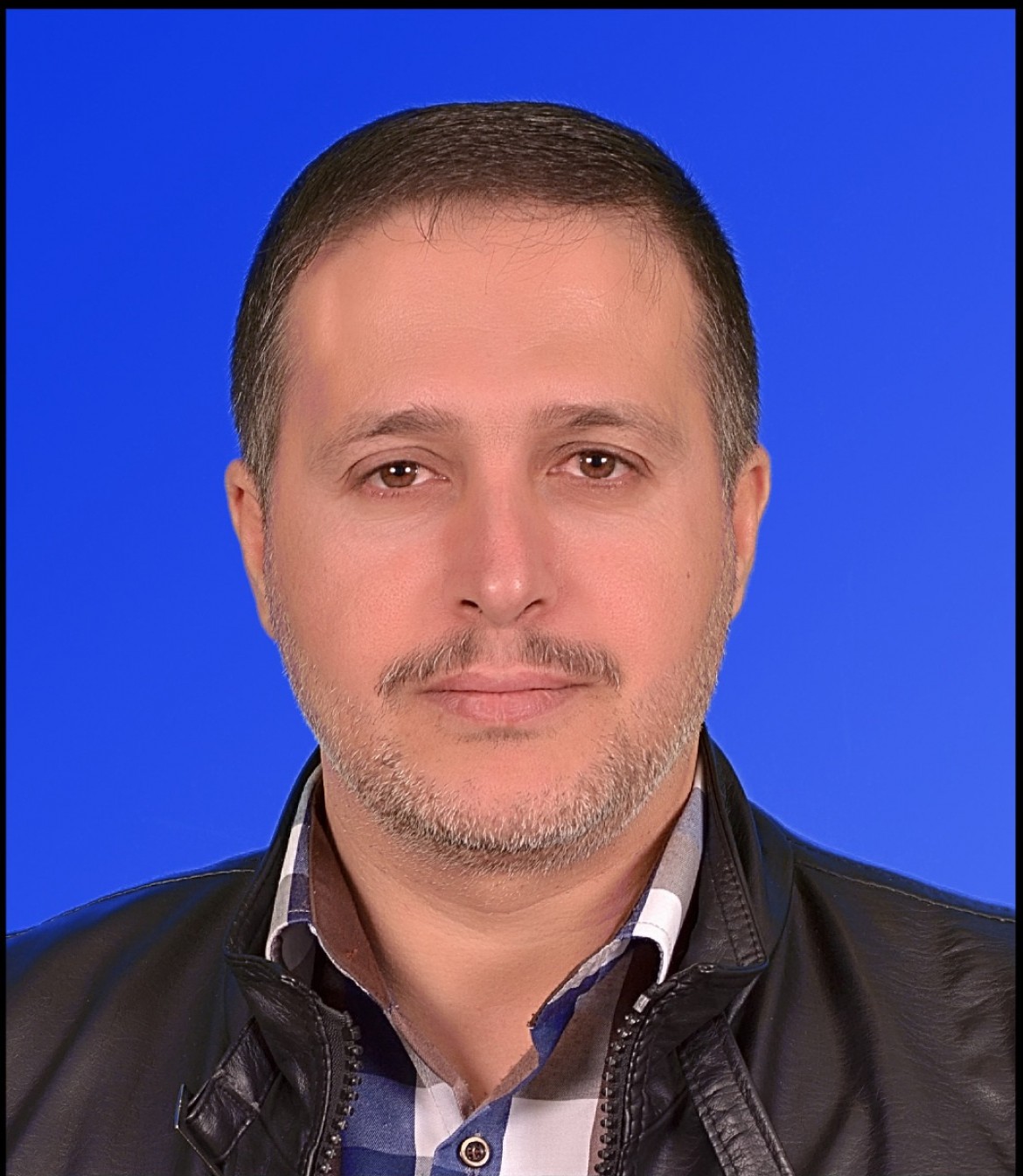 الاسير المحرر طارق عزالدين