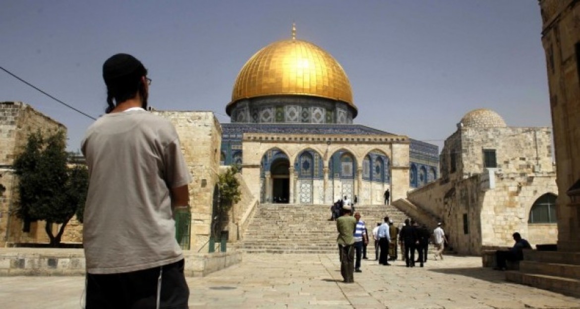 الاحتلال يبعد شاباً عن القدس لمدة 6 أشهر