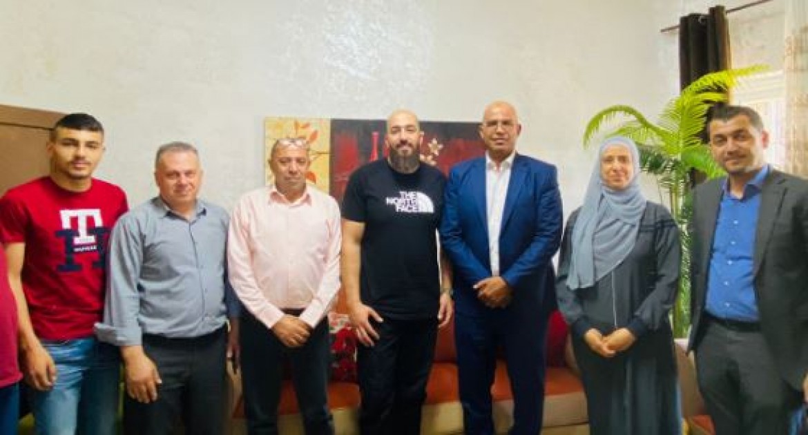 الدكتور عبد القادر الخطيب