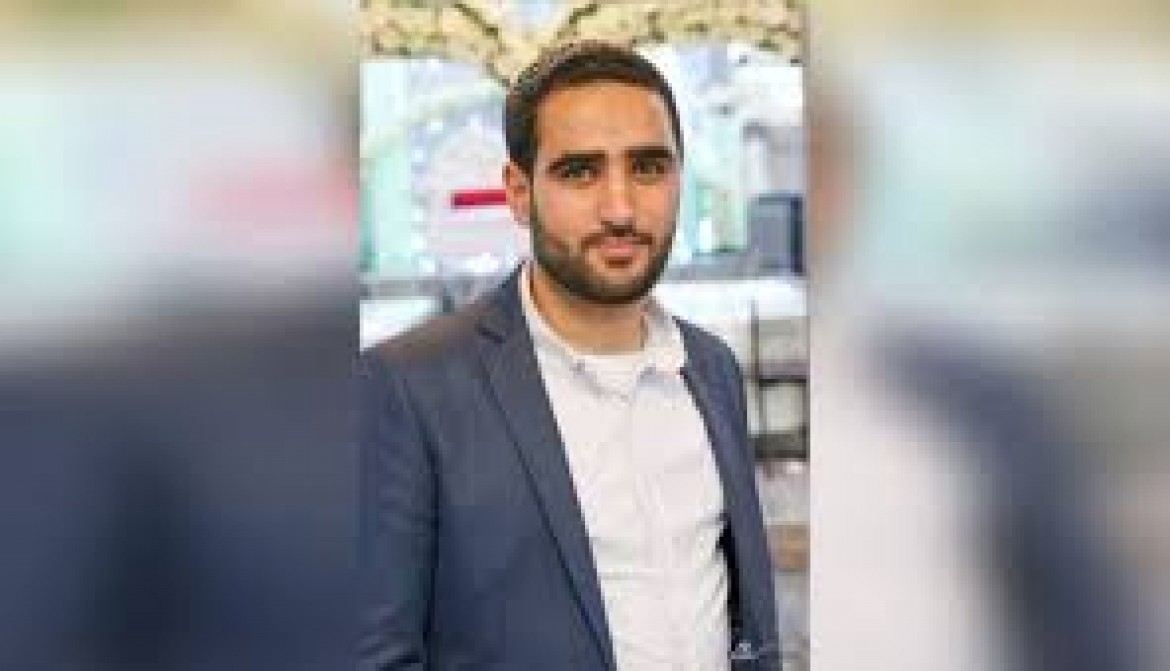 الاحتلال يحكم بسجن الصحفي شلبي عاماً ونصف