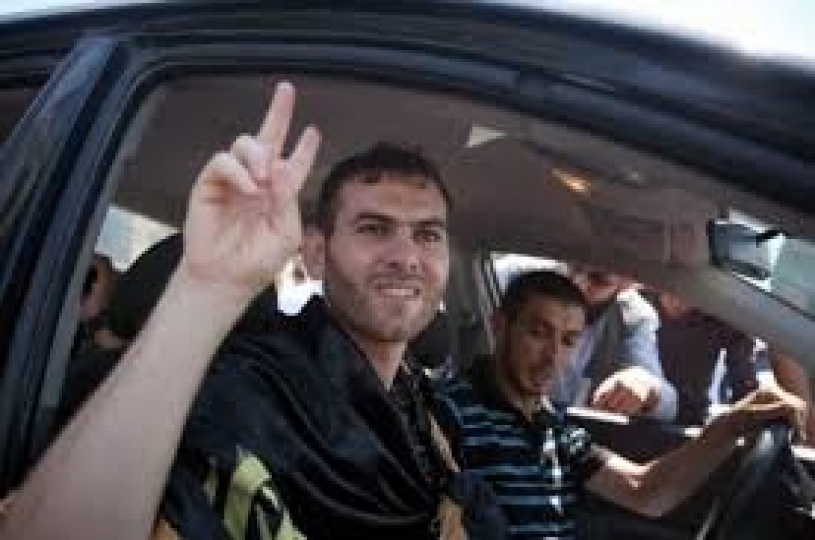 الأسير بلال دياب يخوض إضراباً عن الطعام منذ 7 أيام