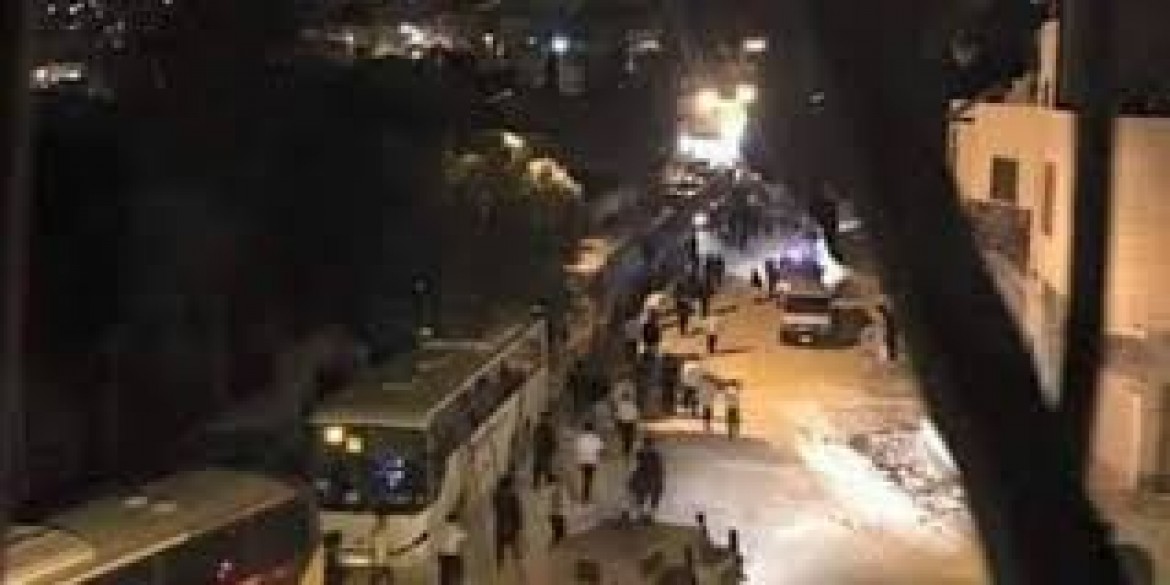 إصابة شاب بمواجهات عنيفة في محيط قبر يوسف بنابلس