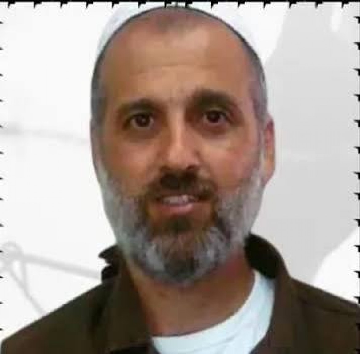 الأسير أمجد عبيدي