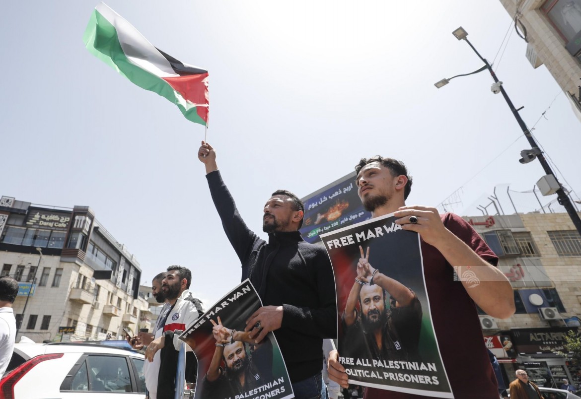 فعاليات جماهيرية إحياءً ليوم الأسير في مختلف المحافظات الفلسطينية