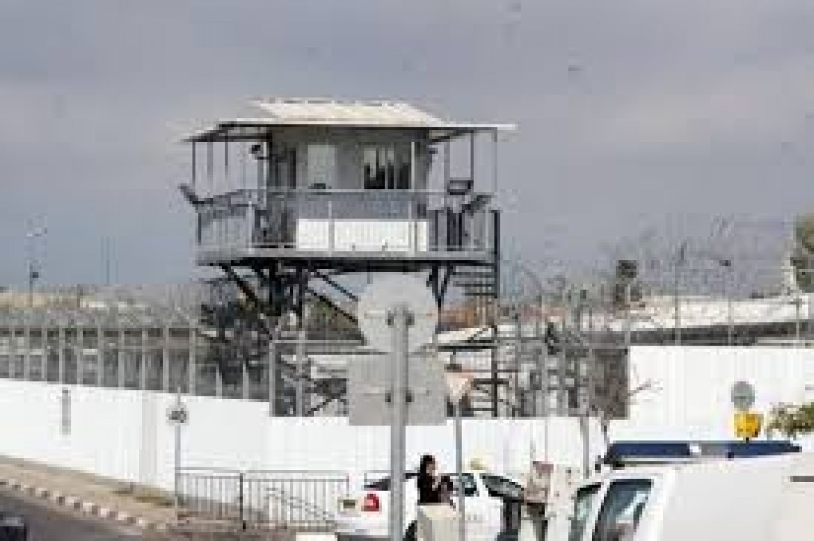 السجن وغرامة مالية باهظة لأسيرين من بيت لحم