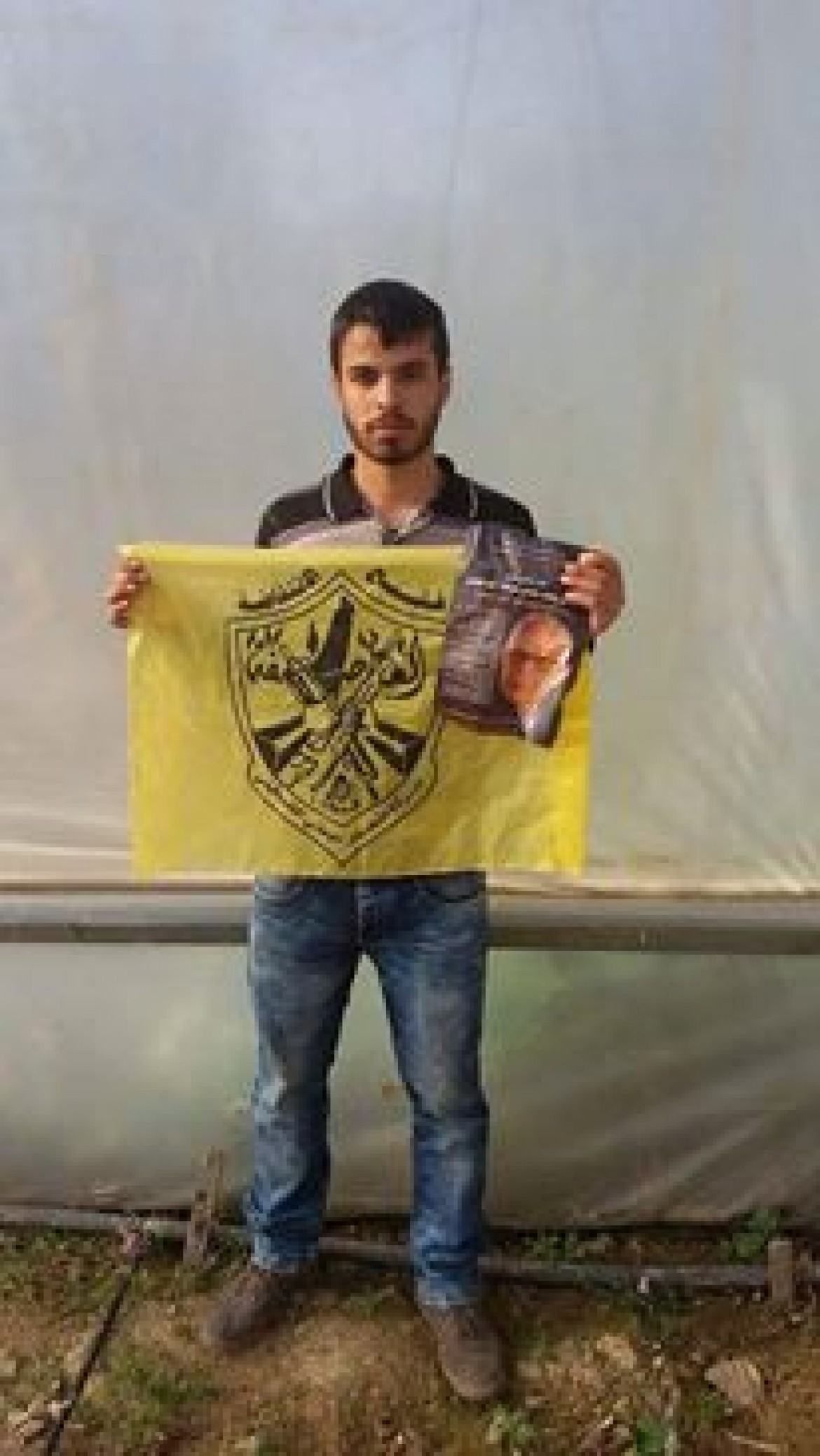 الاسير انس شديد