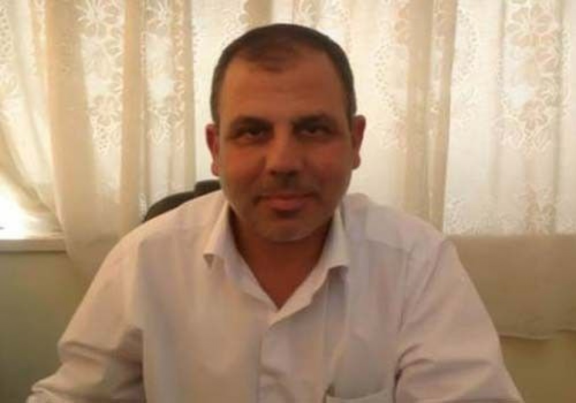 قوات الاحتلال تعتقل الكاتب والأديب وليد الهودلي