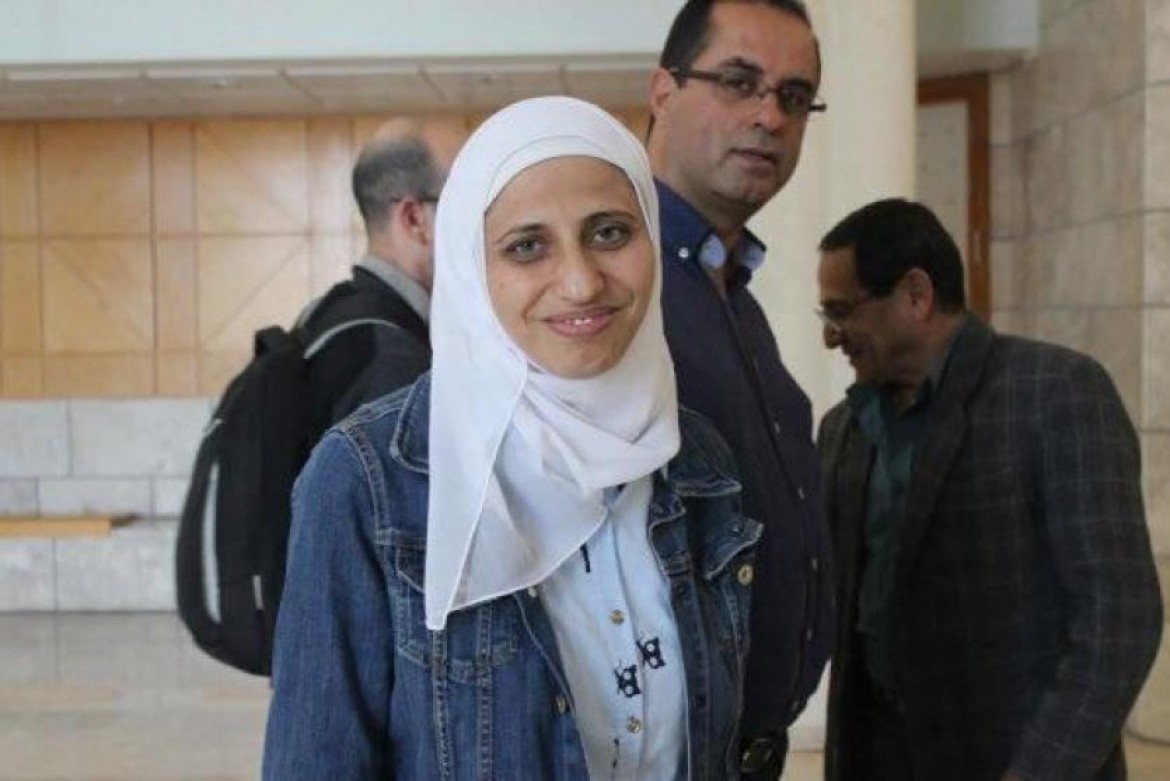 الشاعرة دارين طاطور