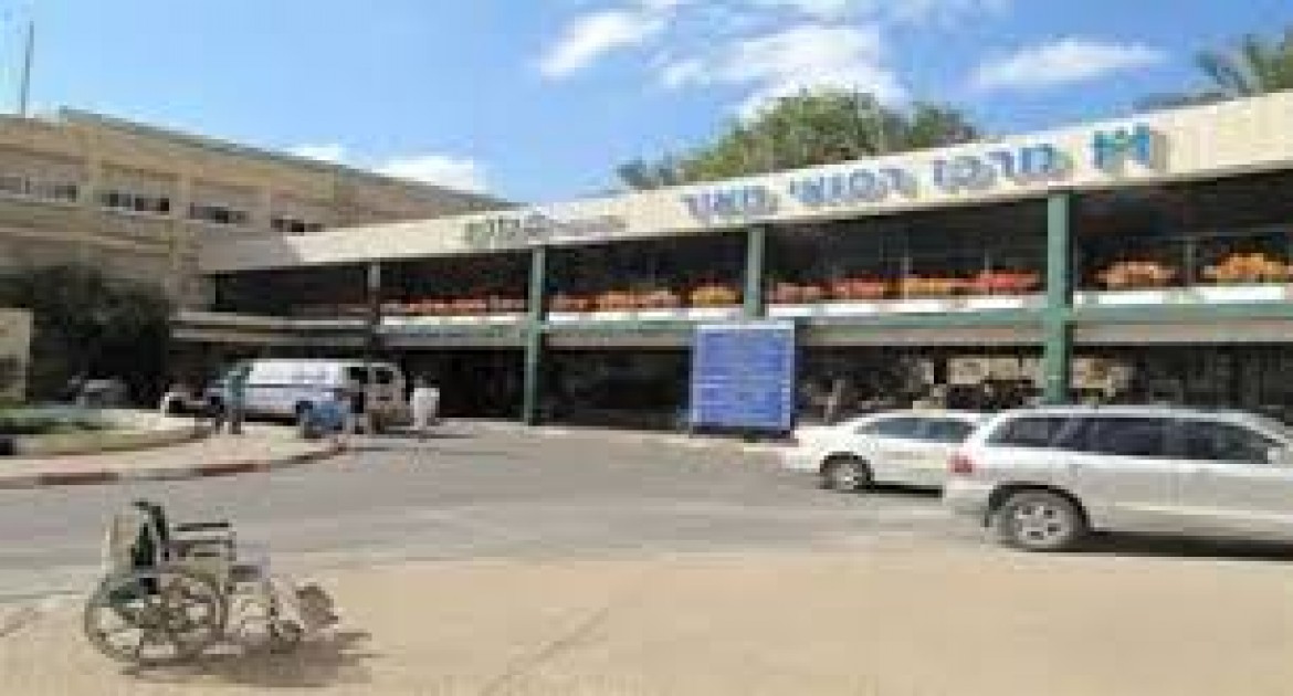 الاحتلال يحتجز الطفل المصاب محمود قدومي بمستشفى مئير