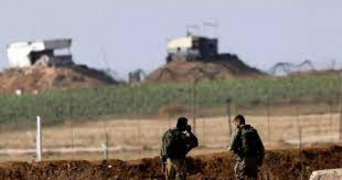 الاحتلال يعلن اعتقال فلسطينيين تسللا جنوبي قطاع غزة