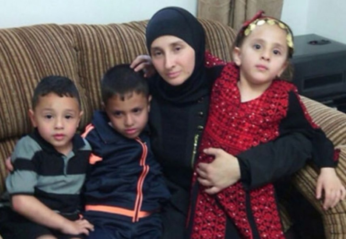 الإفراج عن زوجة الشهيد أبو جمل بشرط عدم دخول القدس