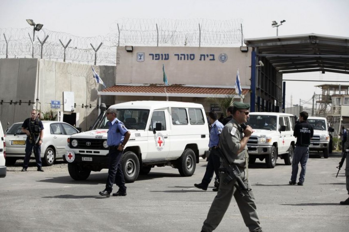 تفاقم الوضع الصحي لعدد من الأسرى