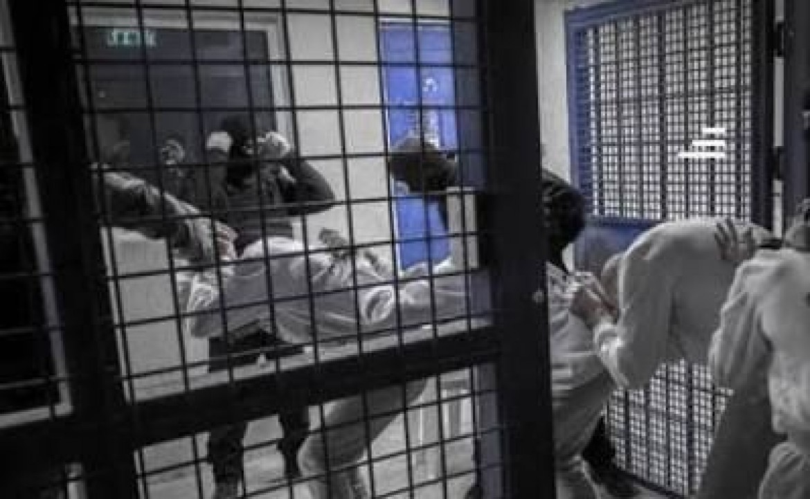 11 أسيرًا يقضون أكثر من ثلاثة عقود في سجون الاحتلال