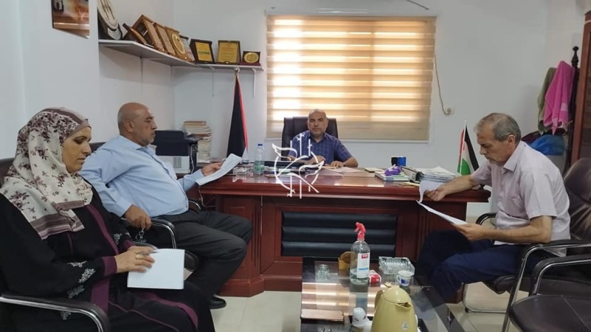 لجنة المكتب